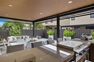 8870 NW 99th Path, Doral, FL 33178 - Photo 29