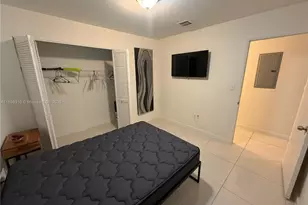 1132 NW 38th St, Miami, FL 33127 - Photo 5