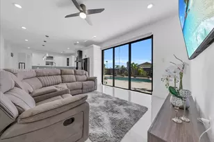 363 Paisley, Lehigh Acres, FL 33974 - Photo 9