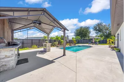 363 Paisley, Lehigh Acres, FL 33974 - Photo 23