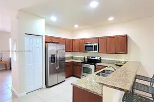 9031 SW 227th St, Cutler Bay, FL 33190 - Photo 3