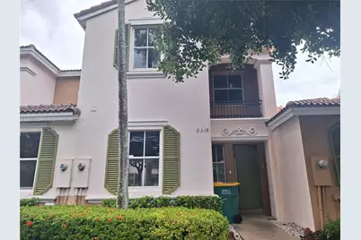 2318 NE 42nd Cir #2318, Homestead, FL 33033 - Photo 1