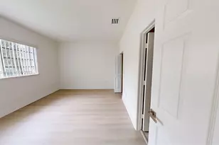 374 NE 27th Ave, Homestead, FL 33033 - Photo 7