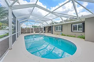 11041 NW 22nd St, Pembroke Pines, FL 33026 - Photo 39