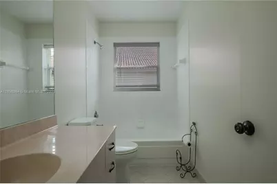 7440 NW 65th Ln, Parkland, FL 33067 - Photo 9