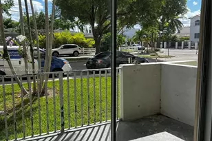 1455 N Treasure Dr, North Bay Village, FL 33141 - Photo 23