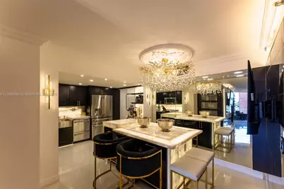 4000 Towerside Ter #410, Miami, FL 33138 - Photo 7