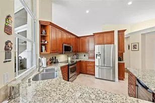 985 Spoonbill Cir, Weston, FL 33326 - Photo 15