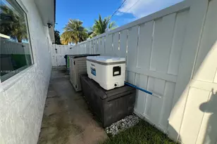 11370 NW 46th Pl, Sunrise, FL 33323 - Photo 47