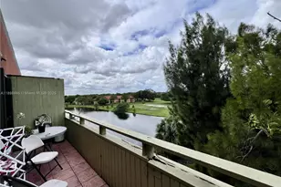 17530 NW 68th Ave, Hialeah, FL 33015 - Photo 7