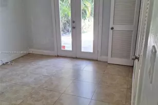 1575 NE 38th St, Oakland Park, FL 33334 - Photo 29