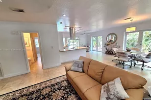 1575 NE 38th St, Oakland Park, FL 33334 - Photo 3