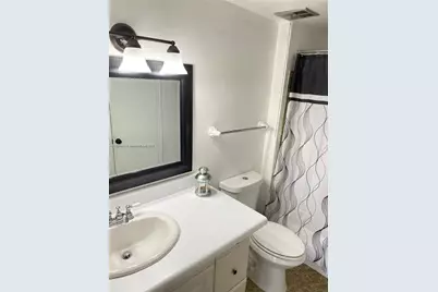 7900 Camino Cir #403, Miami, FL 33143 - Photo 13