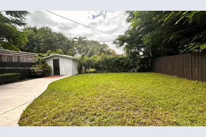 2474 SW 24th Ter, Miami, FL 33145 - Photo 35