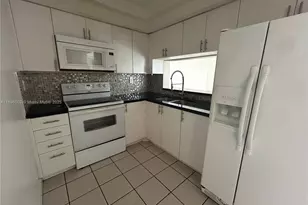 11780 SW 18th St, Miami, FL 33175 - Photo 9