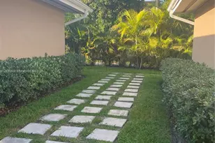 2011 NE 167th St, North Miami Beach, FL 33162 - Photo 21