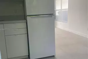 2011 NE 167th St, North Miami Beach, FL 33162 - Photo 5