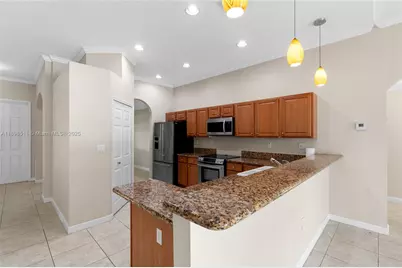 22032 SW 95th Pl, Cutler Bay, FL 33190 - Photo 19