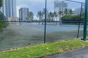 1000 Parkview Dr, Hallandale Beach, FL 33009 - Photo 3