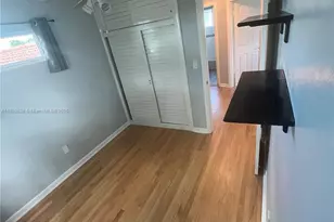 141 NW 72nd Way, Pembroke Pines, FL 33024 - Photo 11