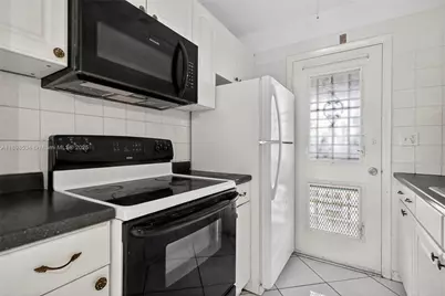 16750 NE 14th Ave #310, Miami, FL 33162 - Photo 3