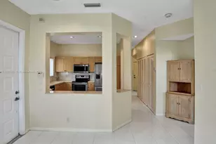 15831 SW 10th St, Pembroke Pines, FL 33027 - Photo 5