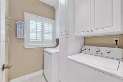 8357 NW South River Dr, Medley, FL 33166 - Photo 19