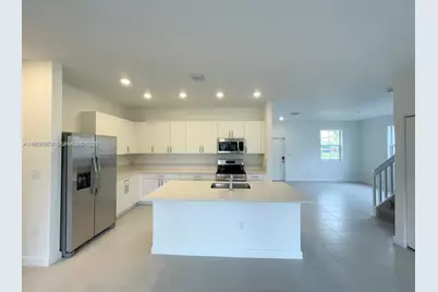 2647 SE 8 Ct, Homestead, FL 33035 - Photo 5