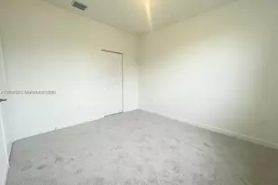 2647 SE 8th Ct, Homestead, FL 33035 - Photo 11