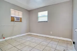 2378 NW 60th St, Miami, FL 33142 - Photo 11