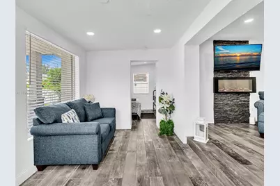 100 NW 8th Ave, Hallandale Beach, FL 33009 - Photo 5