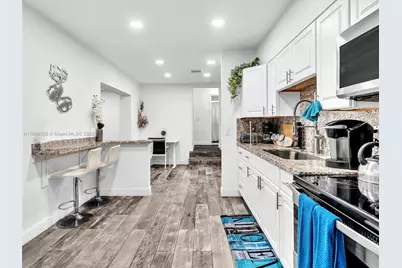 100 NW 8th Ave, Hallandale Beach, FL 33009 - Photo 27