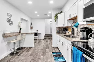 100 NW 8th Ave, Hallandale Beach, FL 33009 - Photo 27