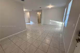 24340 SW 117th Ave, Homestead, FL 33032 - Photo 9
