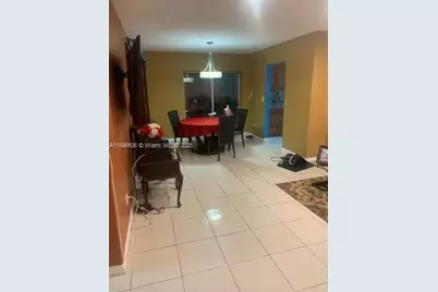 4249 NW 50th Ter, Lauderdale Lakes, FL 33319 - Photo 9