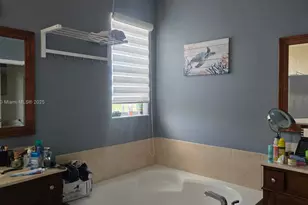 7406 NW 108th Path, Doral, FL 33178 - Photo 19