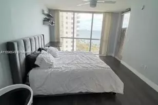 1750 N Bayshore Dr, Miami, FL 33132 - Photo 9