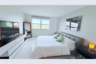 90 Alton Rd #909, Miami Beach, FL 33139 - Photo 7