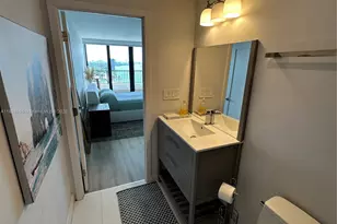 555 NE 15th St, Miami, FL 33132 - Photo 17