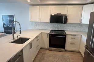 555 NE 15th St, Miami, FL 33132 - Photo 3