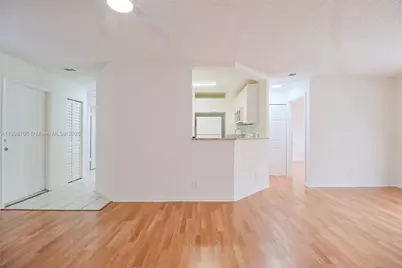 3453 NW 44th St #105, Oakland Park, FL 33309 - Photo 7