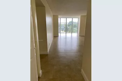 1000 Parkview Dr #427, Hallandale Beach, FL 33009 - Photo 7
