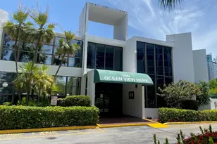 1000 Parkview Dr, Hallandale Beach, FL 33009 - Photo 19