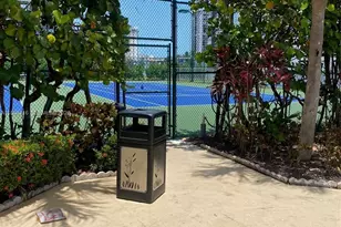 1000 Parkview Dr, Hallandale Beach, FL 33009 - Photo 21
