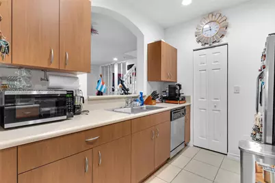 4289 NE 10th Ct, Homestead, FL 33033 - Photo 9