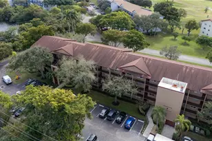 12750 SW 4th Ct, Pembroke Pines, FL 33027 - Photo 5