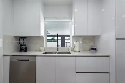 11350 SW 57th St, Miami, FL 33173 - Photo 9