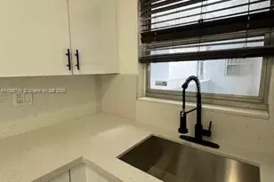 210 Fontainebleau Blvd, Miami, FL 33172 - Photo 5