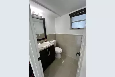 210 Fontainebleau Blvd #411, Miami, FL 33172 - Photo 11