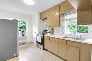 231 NE 43rd St, Miami, FL 33137 - Photo 19